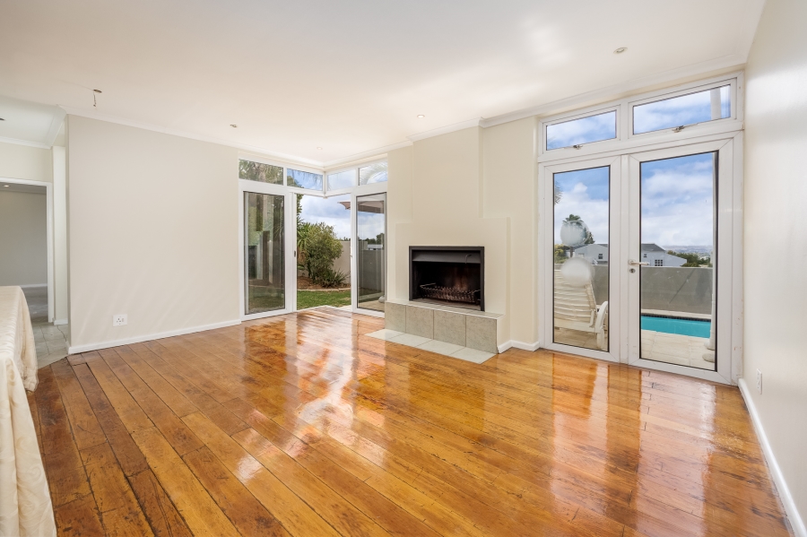 4 Bedroom Property for Sale in Aurora Western Cape